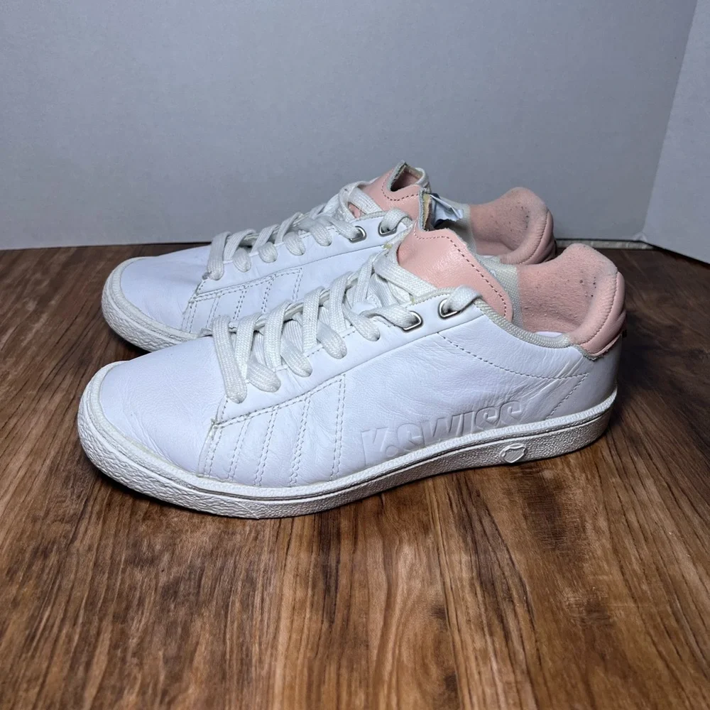 K-Swiss Women's Court '66 Sneaker women’s size 8